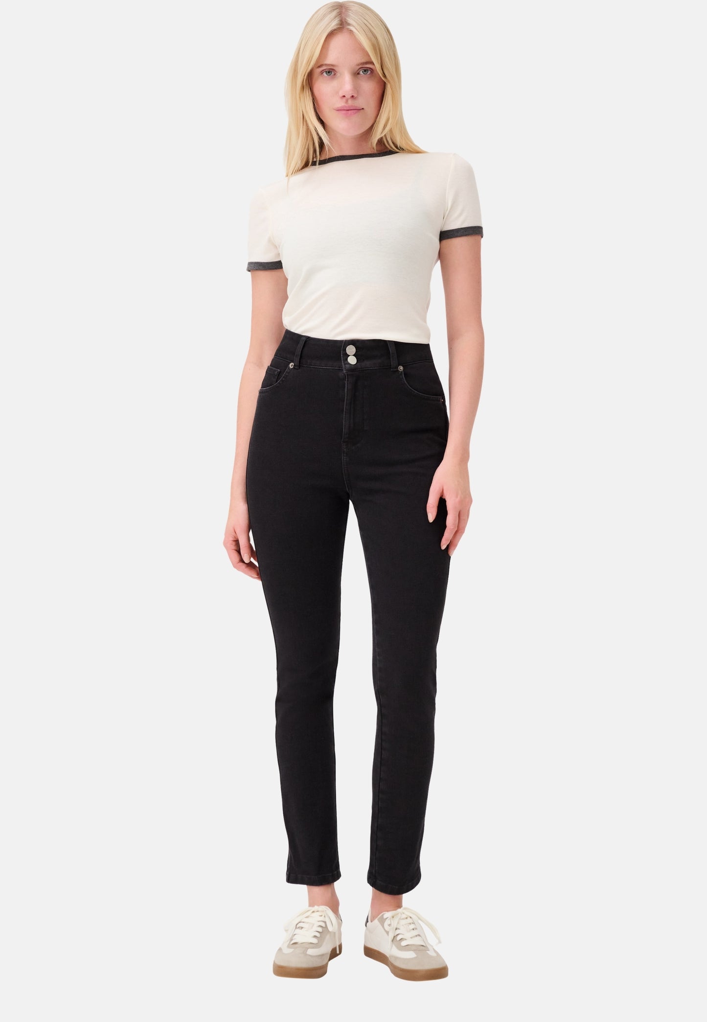 Slim High Rise Denim