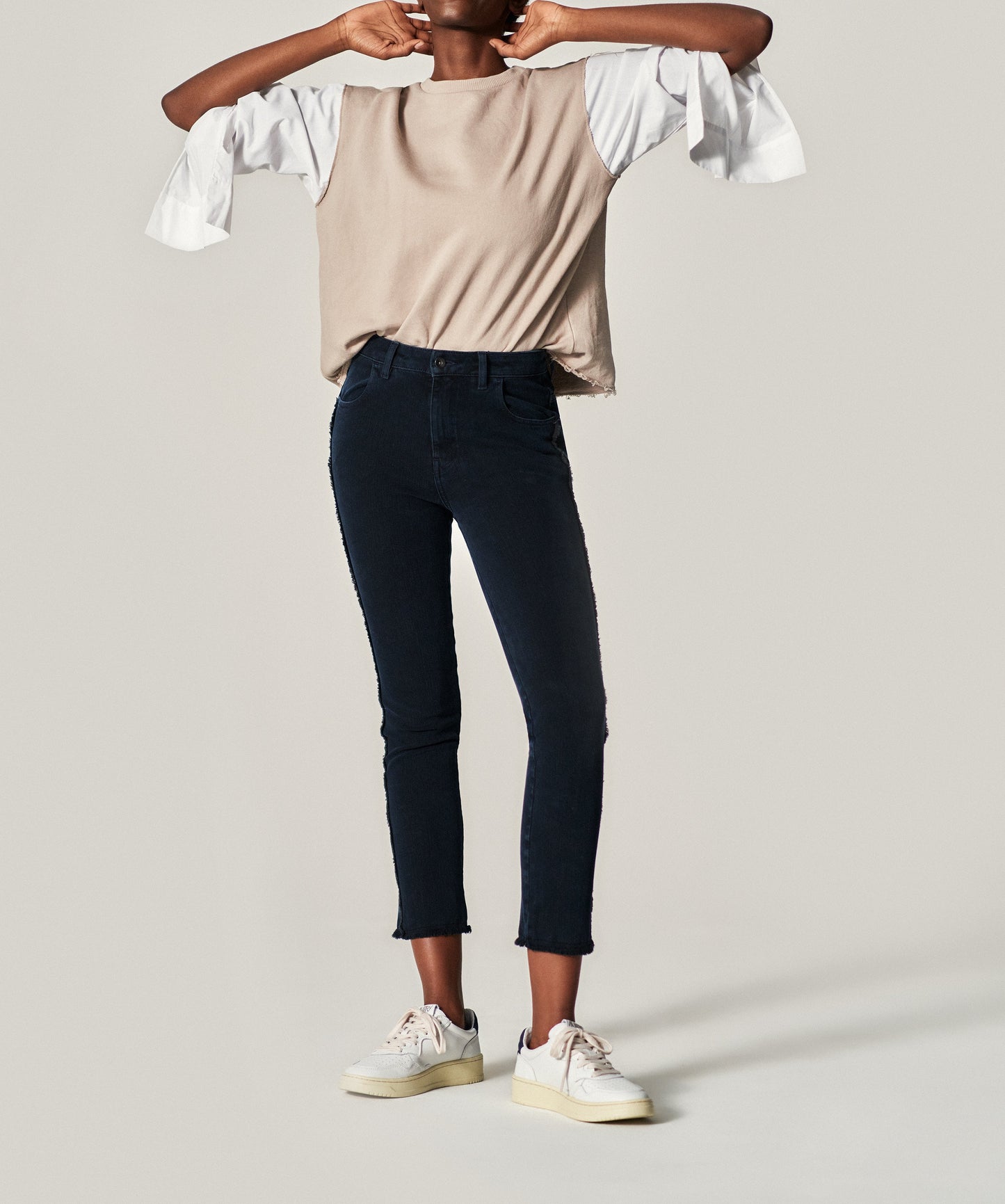 ITEM m6 0-2‚(Euro 34) / Dark Denim Cropped High Waist Shape Jeans - Last Chance